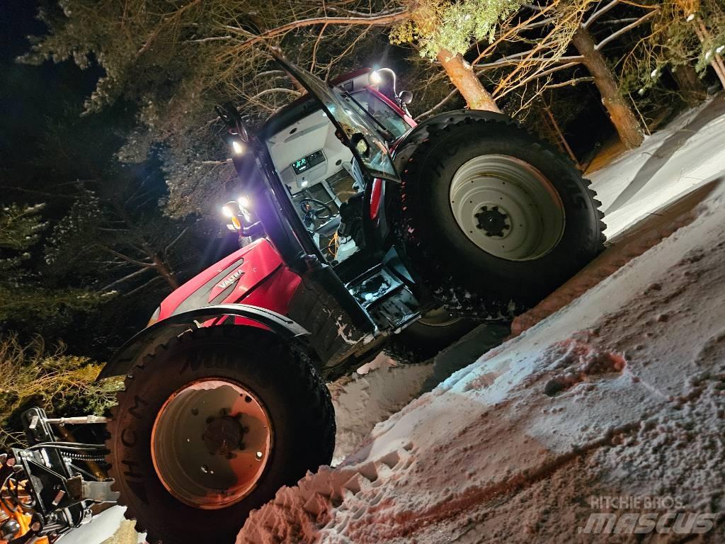 Valtra N154 Traktorid