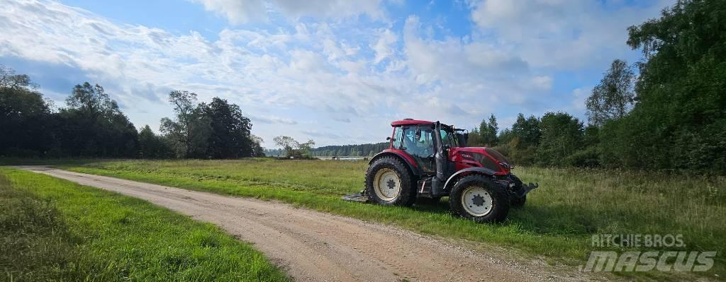 Valtra N154 Traktorid