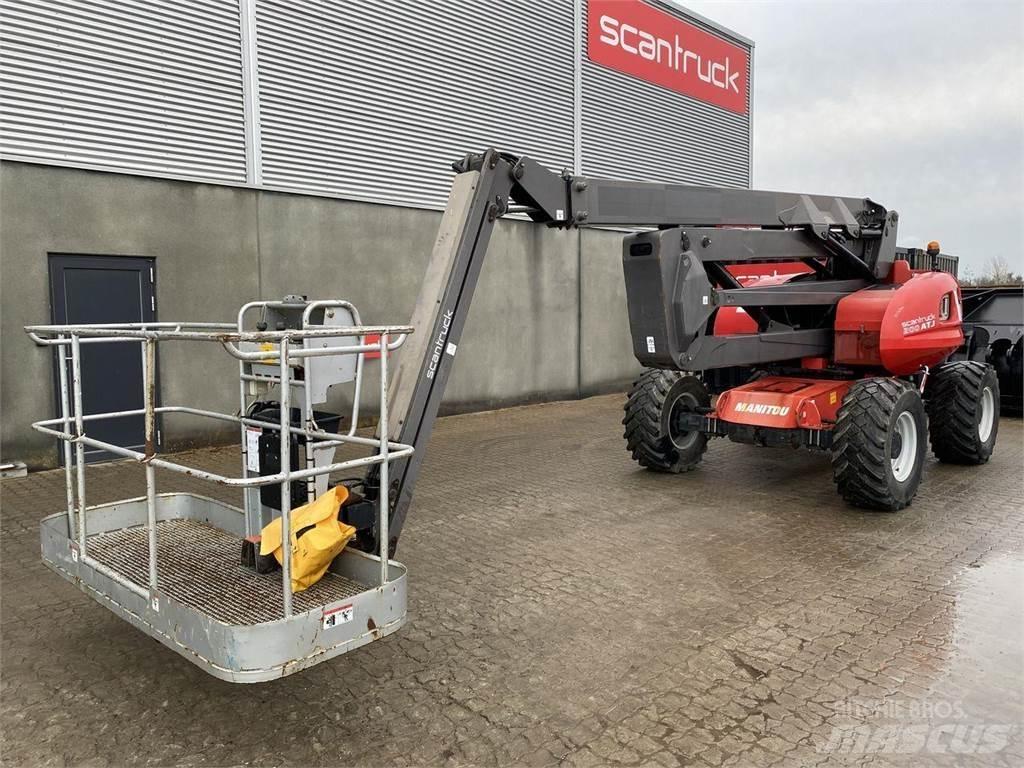 Manitou 200ATJ RC Iseliikuvad poomtõstukid