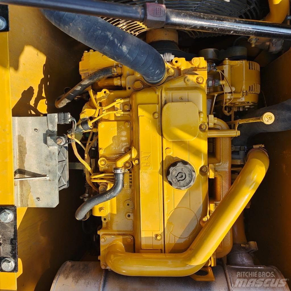 CAT 313 D Roomikekskavaatorid