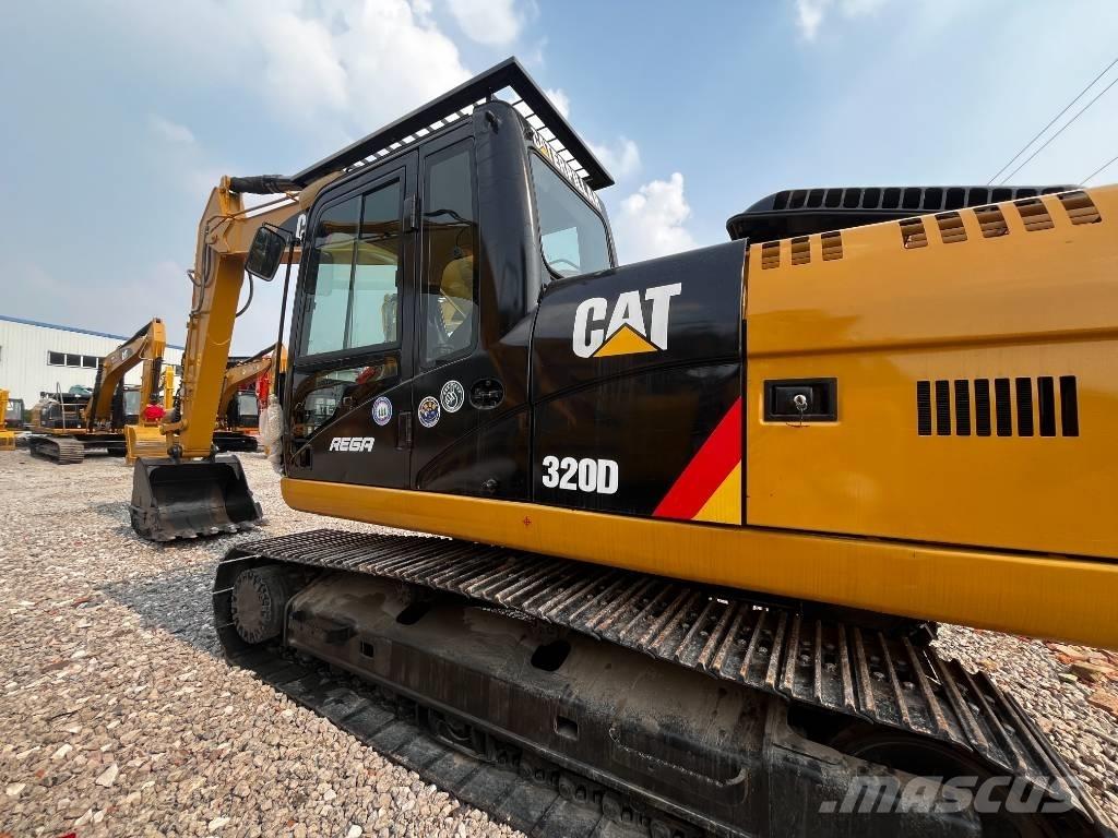 CAT 320 D Roomikekskavaatorid