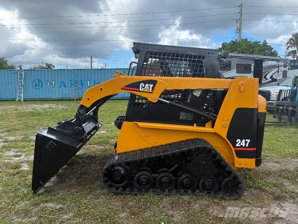 CAT 247 Kompaktlaadurid