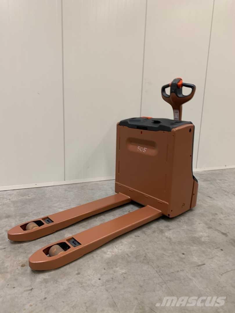 Linde T16 Järelkäidavad virnastajad