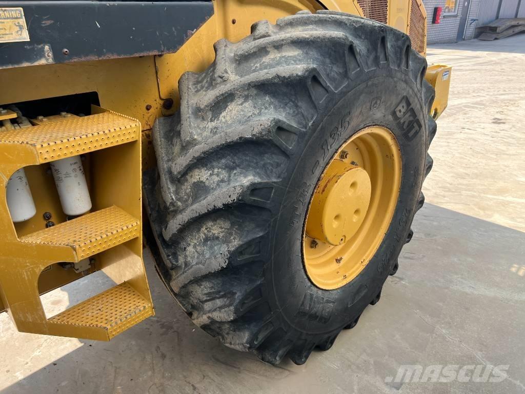 CAT CP76 Ühe trumliga rullid