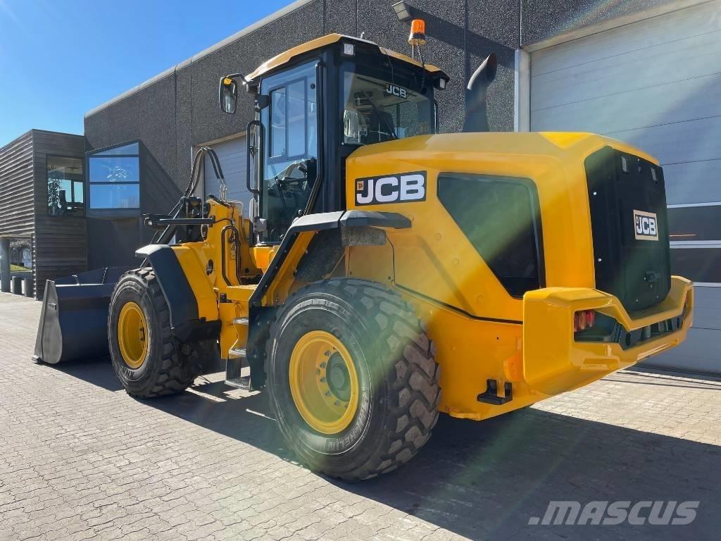 JCB 427 Rataslaadurid