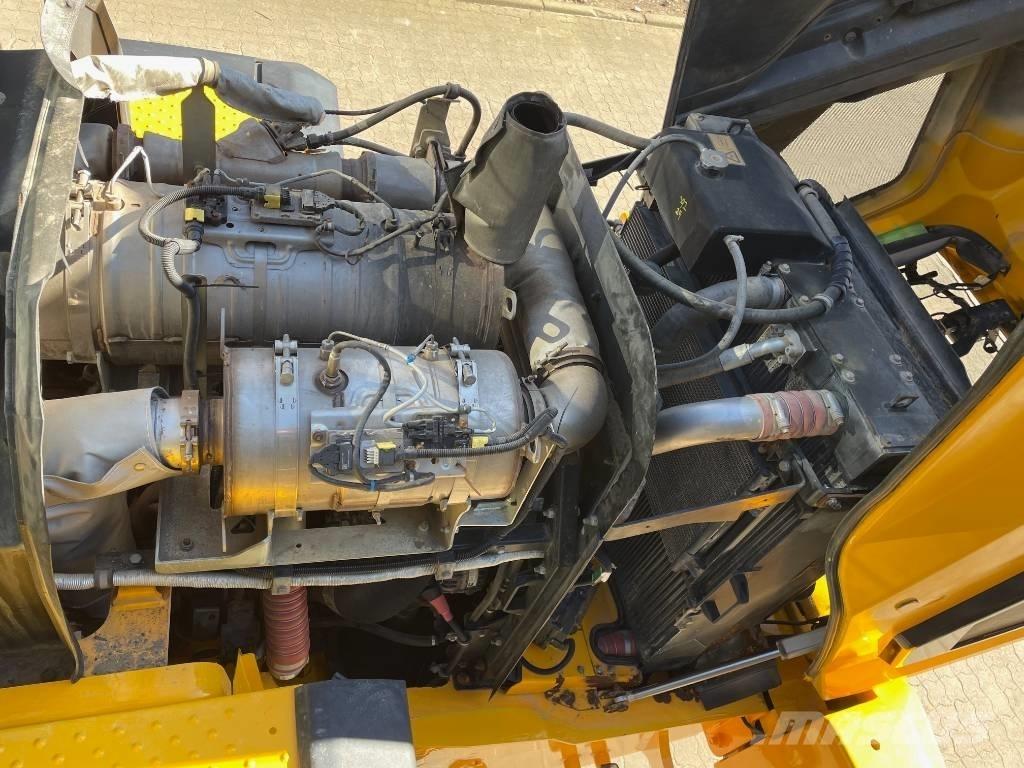 JCB 427 Rataslaadurid