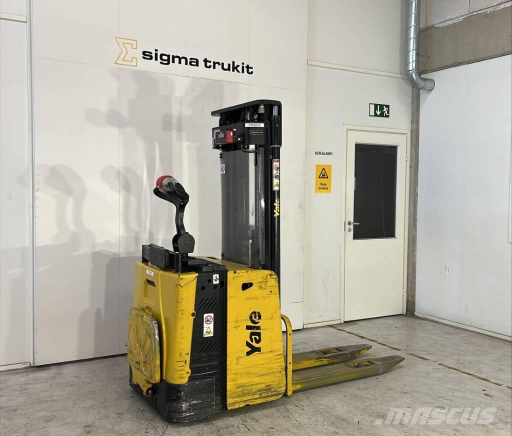 Yale MS 12 X Platvormiga virnastajad