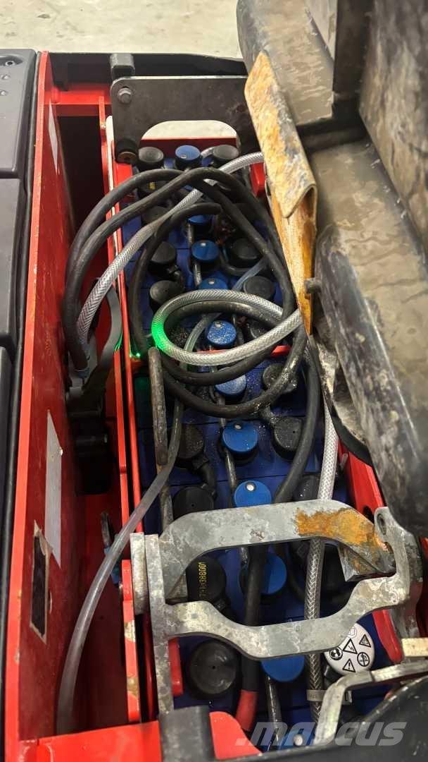 Linde D12AP Platvormiga virnastajad