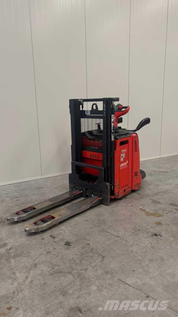 Linde D12AP Platvormiga virnastajad