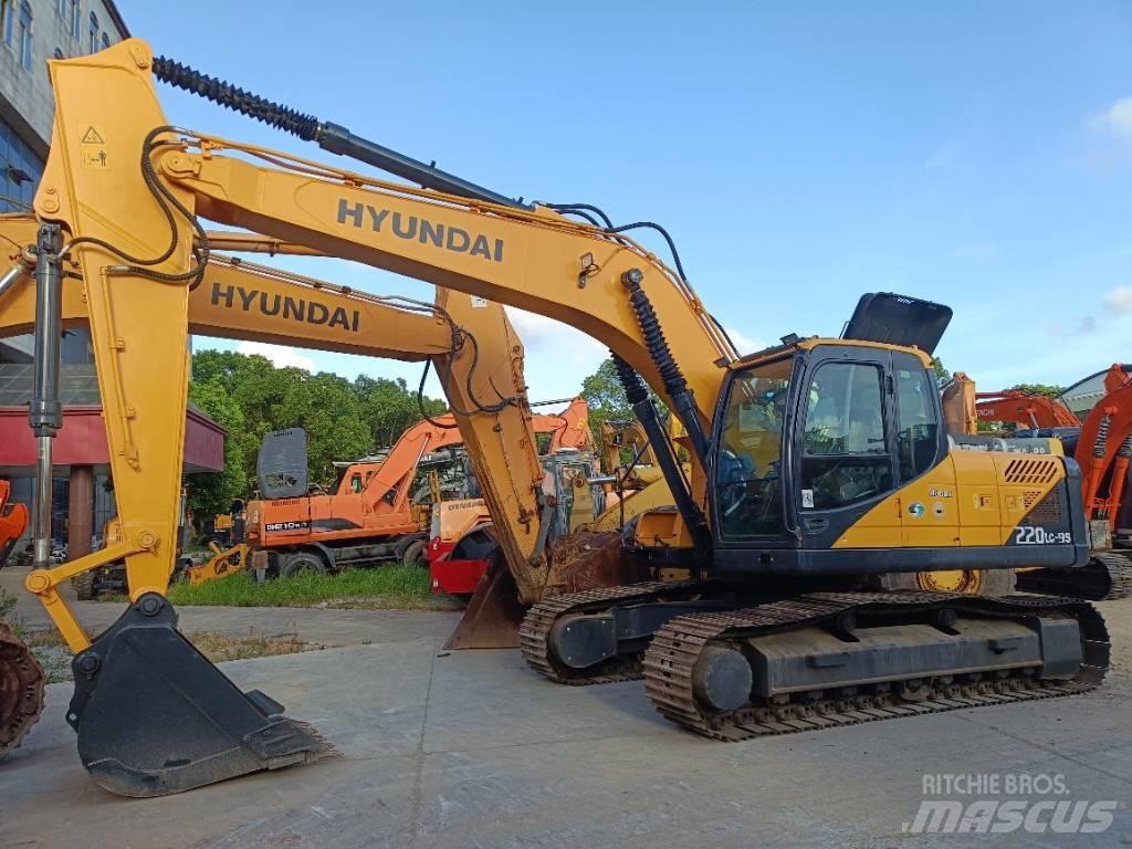Hyundai R220LC-9S Roomikekskavaatorid