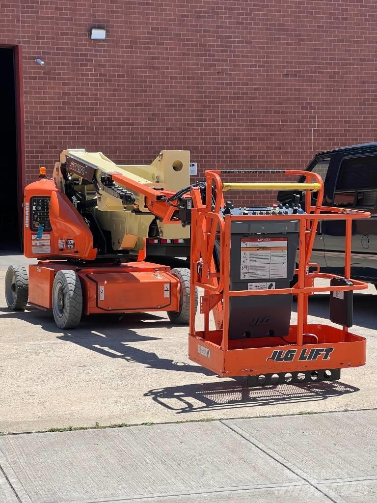 JLG E 400 AJPN Iseliikuvad poomtõstukid