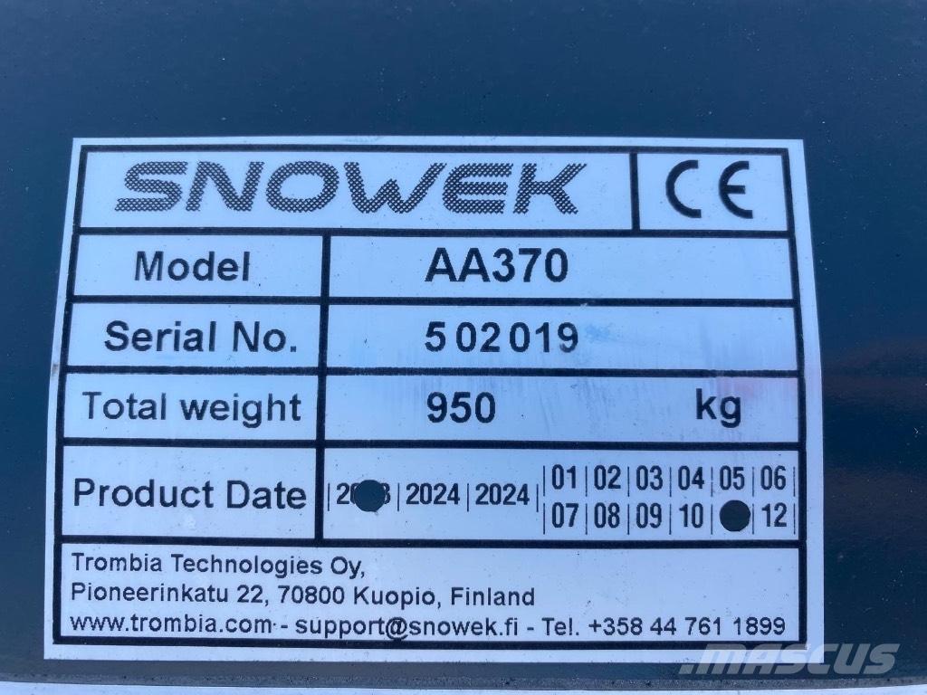 Snowek AA 370 Lumesahad