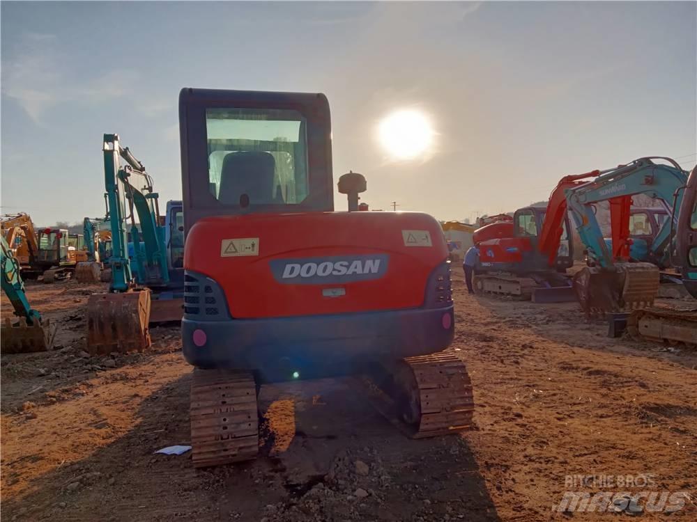 Doosan DH 60-7 Miniekskavaatorid < 7 t