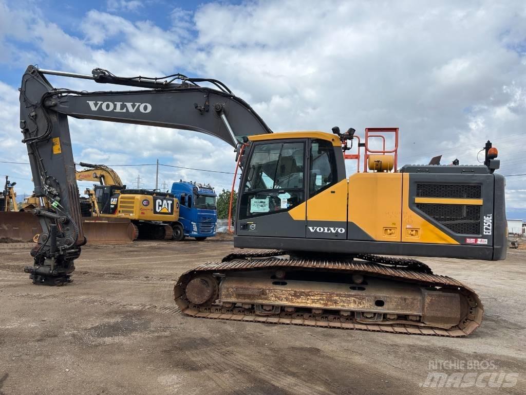 Volvo EC 250 EL Roomikekskavaatorid