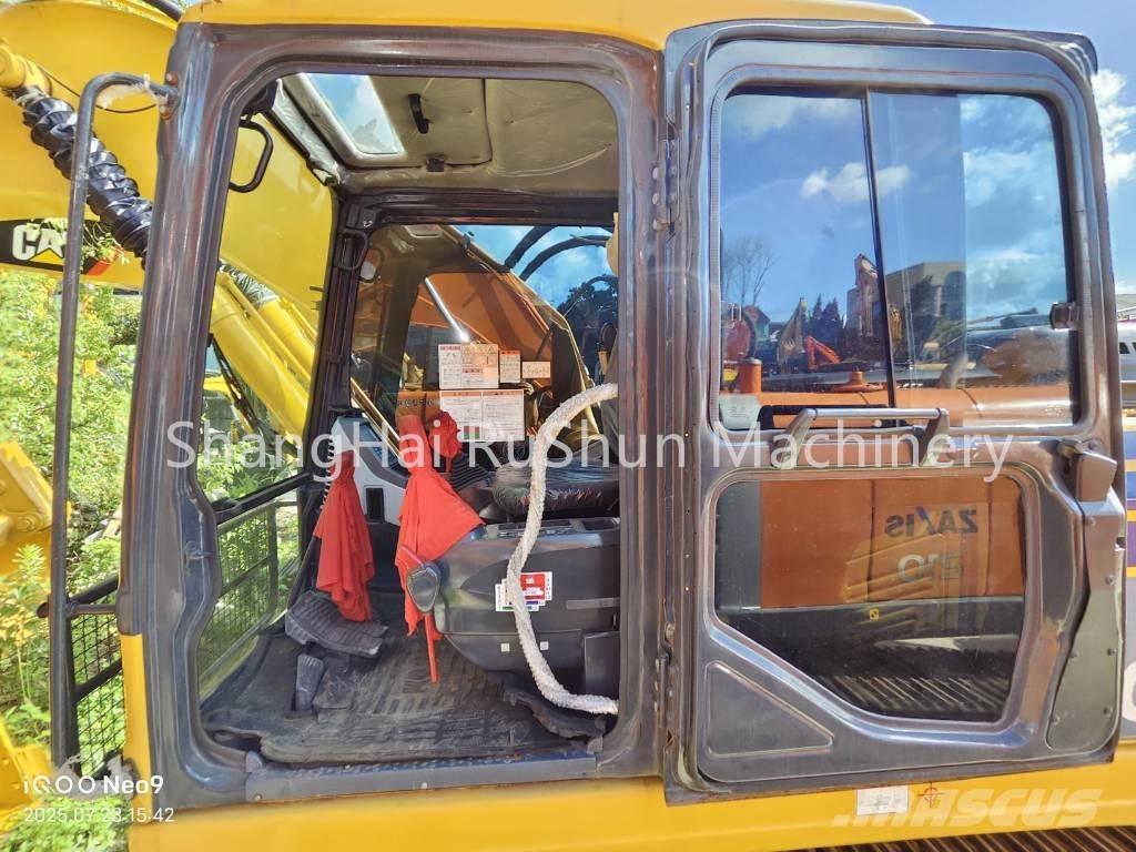 Komatsu 220-7 Roomikekskavaatorid