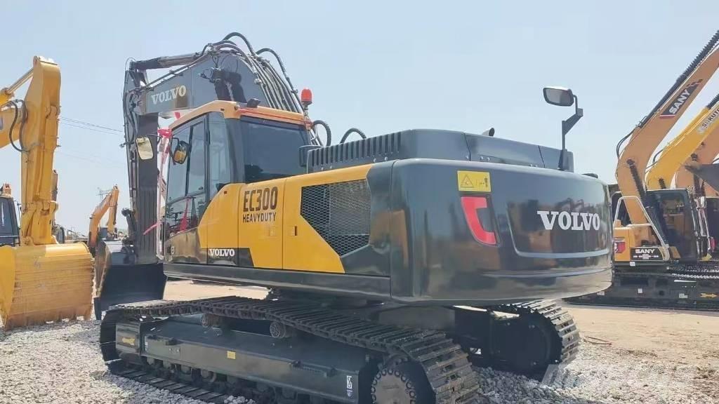 Volvo EC 300 D L Roomikekskavaatorid