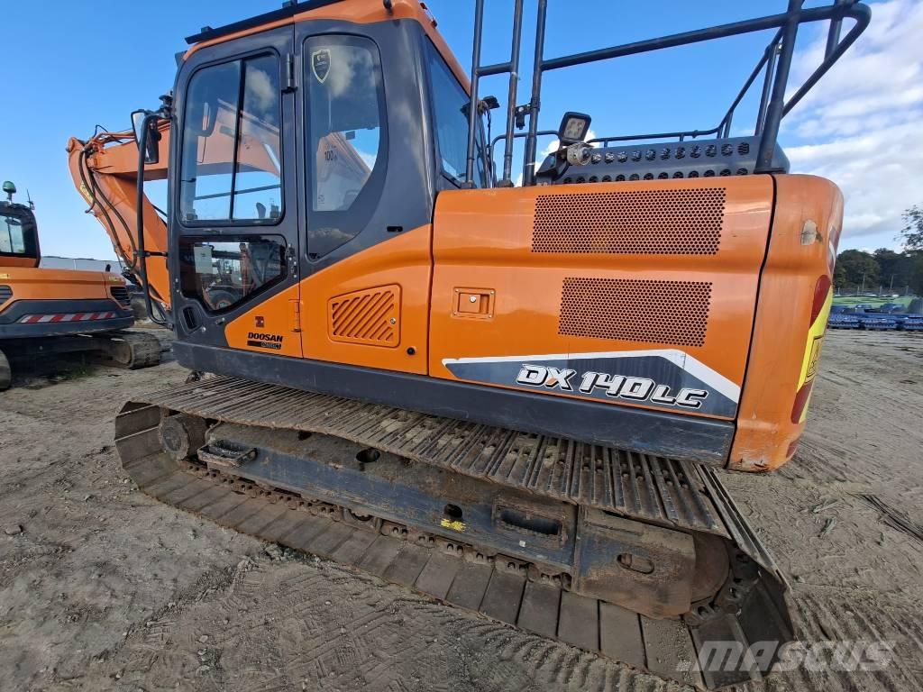 Doosan DX140LC-7 Roomikekskavaatorid