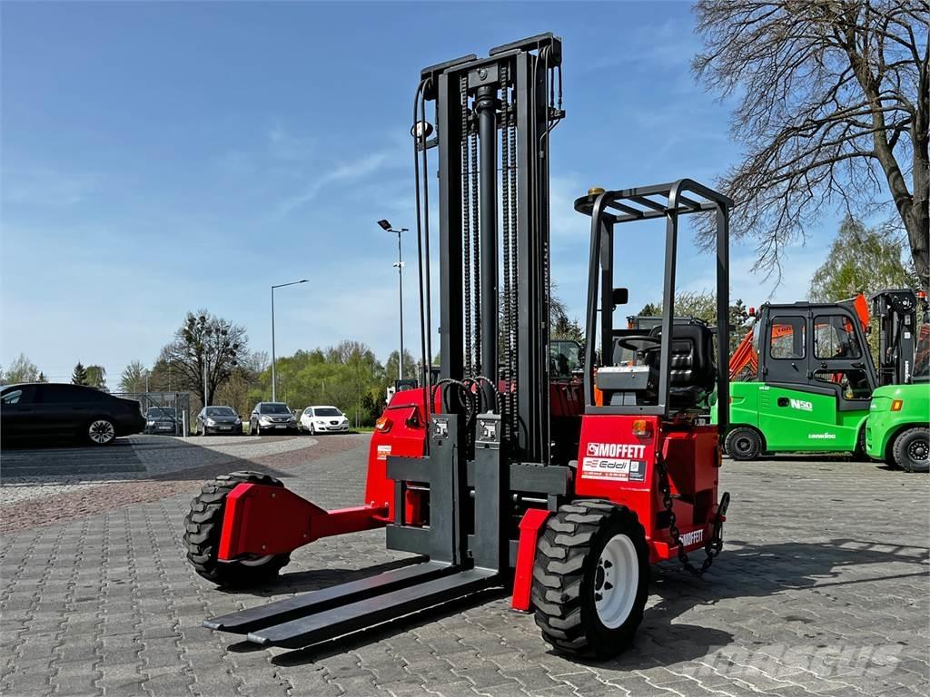 Moffett M3 20.3 Veoautol transporditav kahveltõstuk