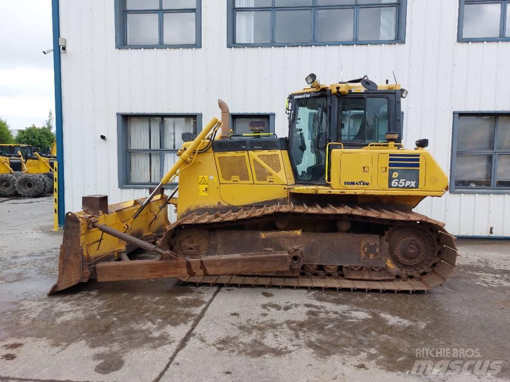 Komatsu D65PX-18 Buldooserid