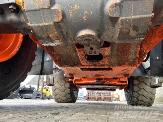 Hitachi ZW 250-6 Rataslaadurid