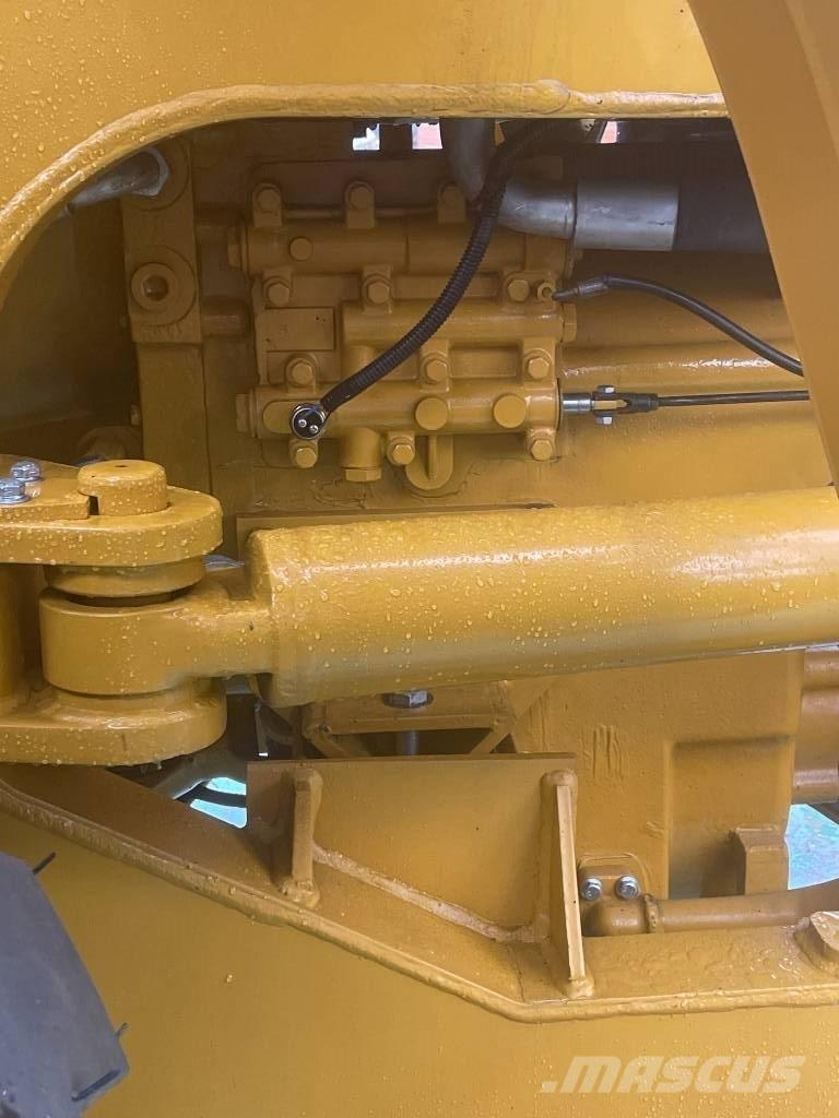 CAT 966 H Rataslaadurid