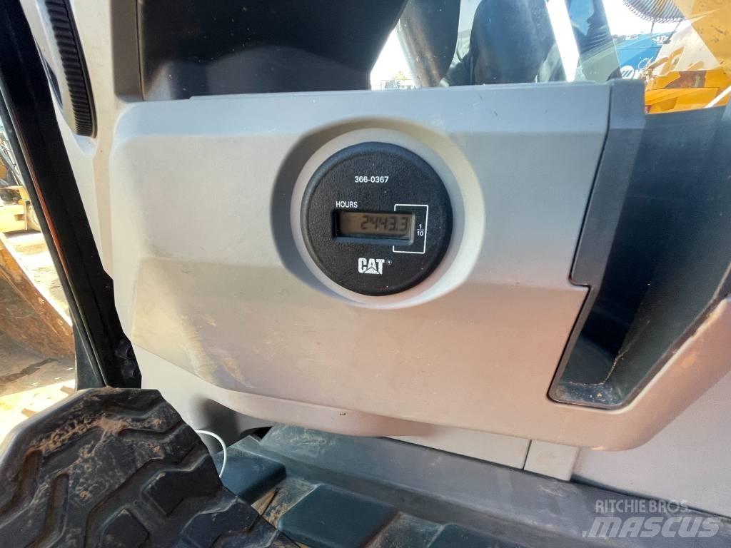 CAT 320fl Roomikekskavaatorid