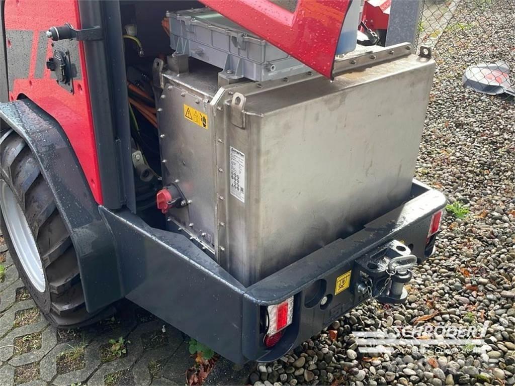 Schäffer 23 E Väikelaadurid