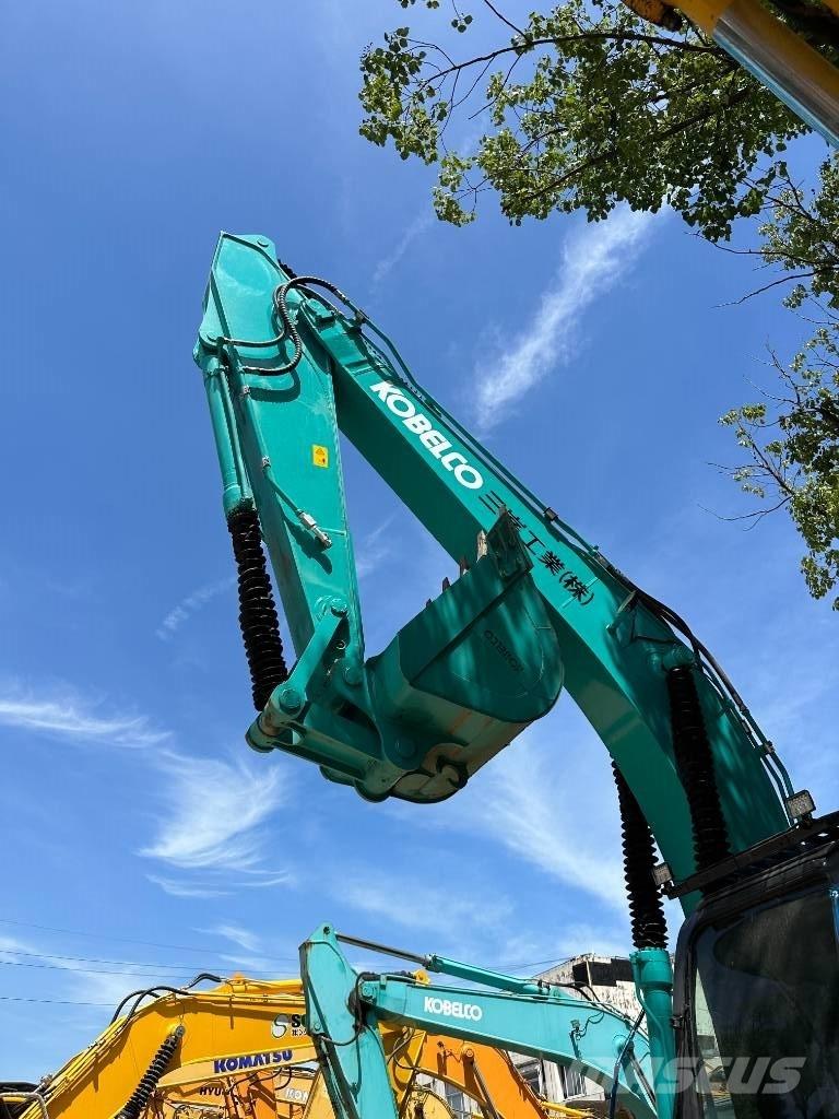 Kobelco SK 200 Roomikekskavaatorid