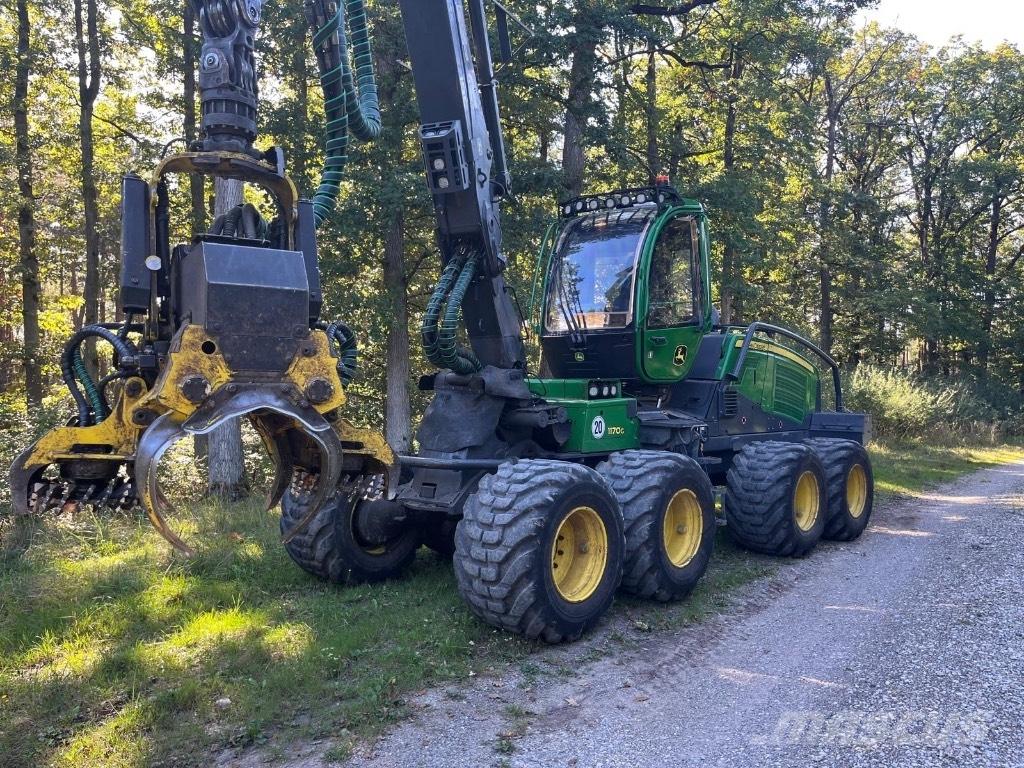 John Deere 1170G Harvesterid