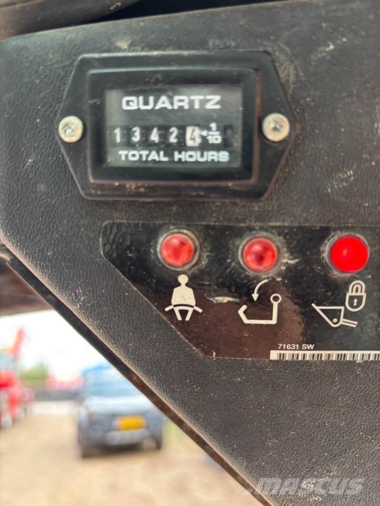 Bobcat S 70 Kompaktlaadurid