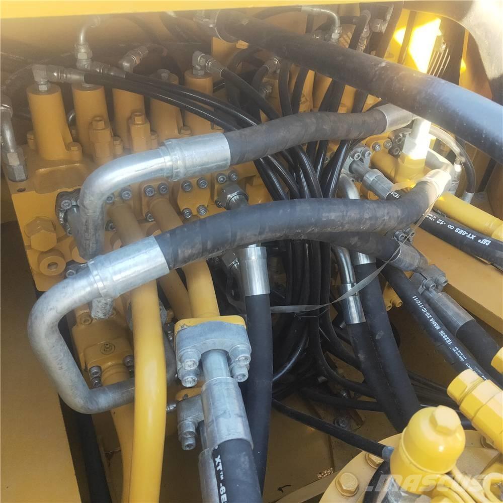 CAT 340D2 Roomikekskavaatorid