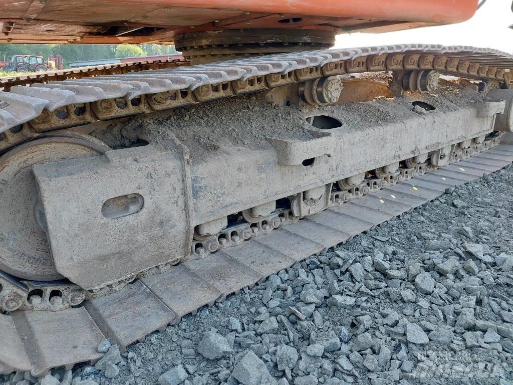 Doosan DX 225 LC Roomikekskavaatorid