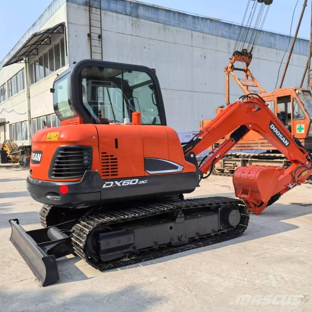 Doosan DX 60-9 C Roomikekskavaatorid