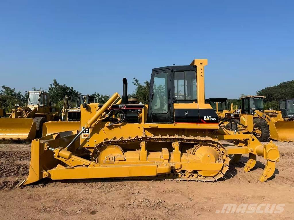 CAT D6G Buldooserid
