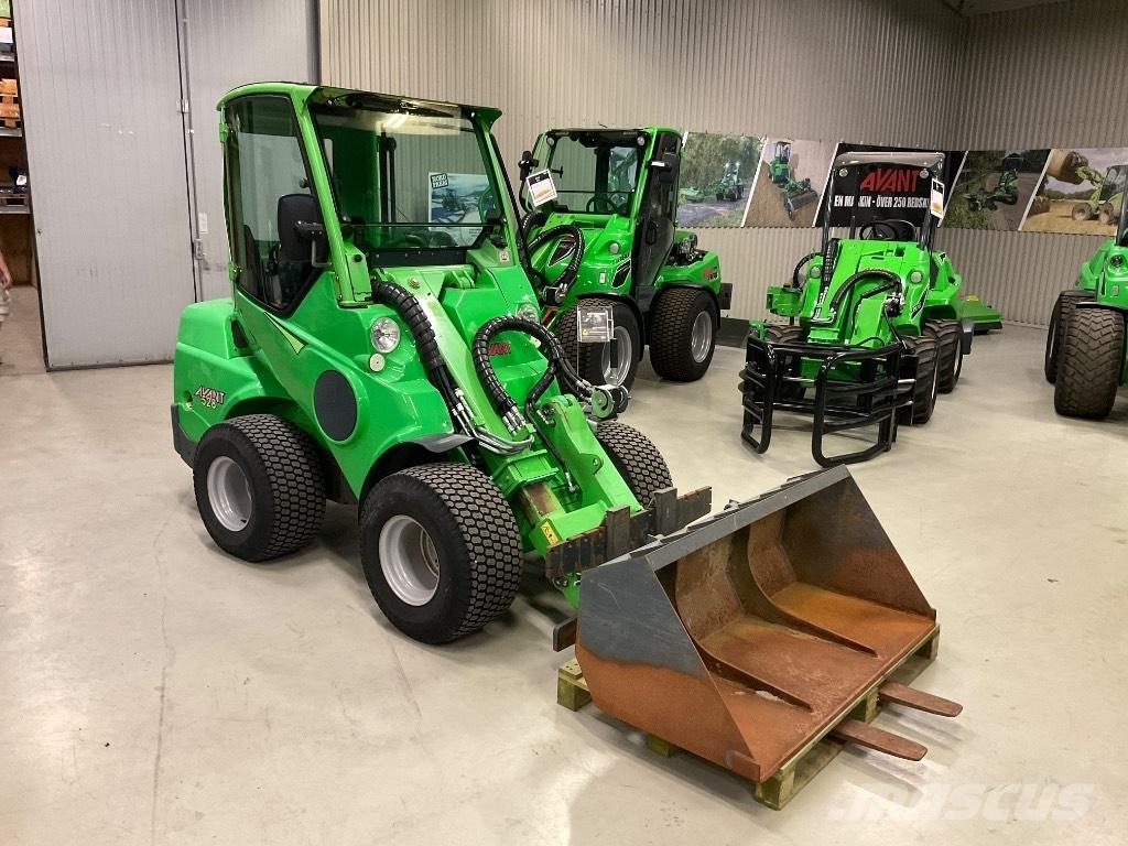 Avant 528 Mitmeotstarbelised laadurid