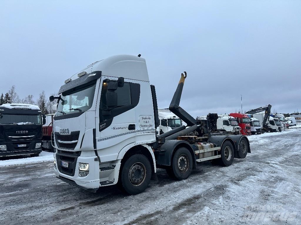 Iveco X-Way 560 8x2 Konksliftveokid
