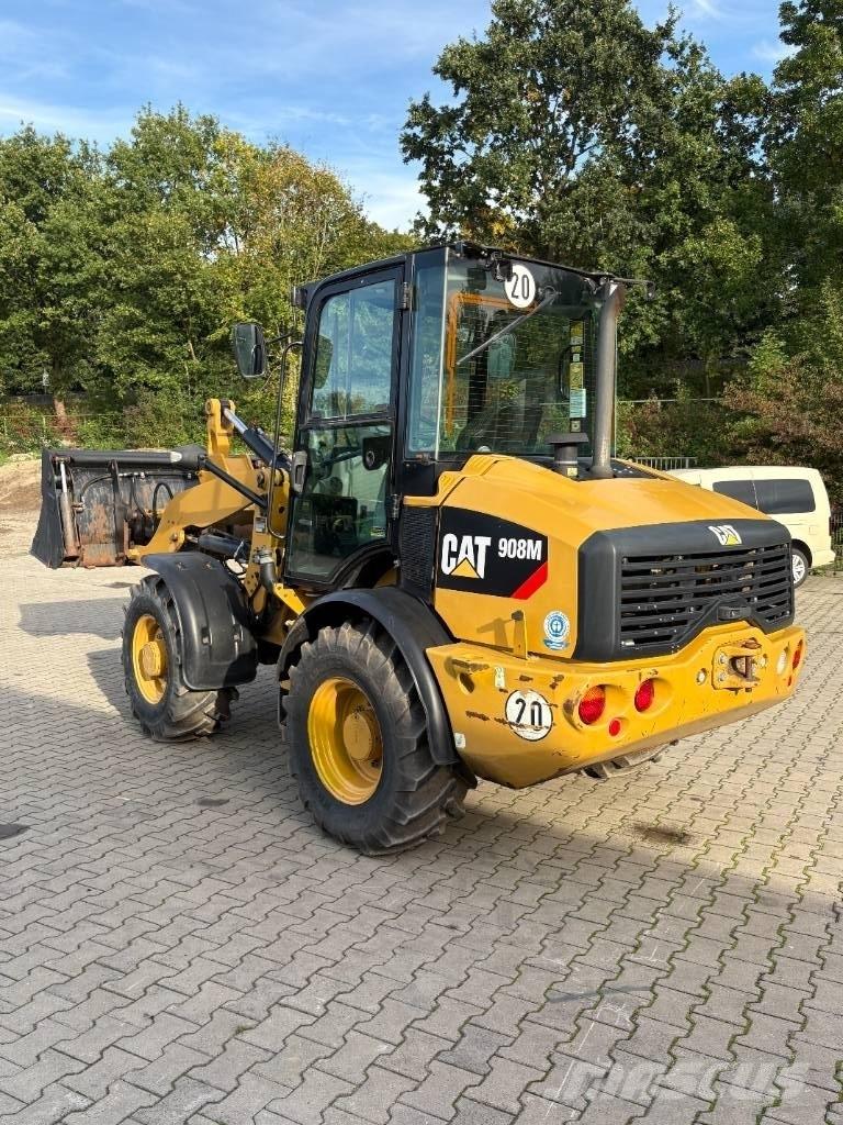 CAT 908M Rataslaadurid
