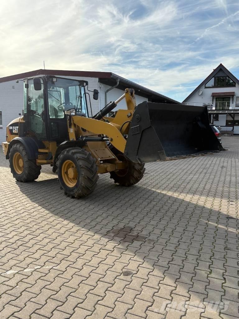 CAT 908M Rataslaadurid