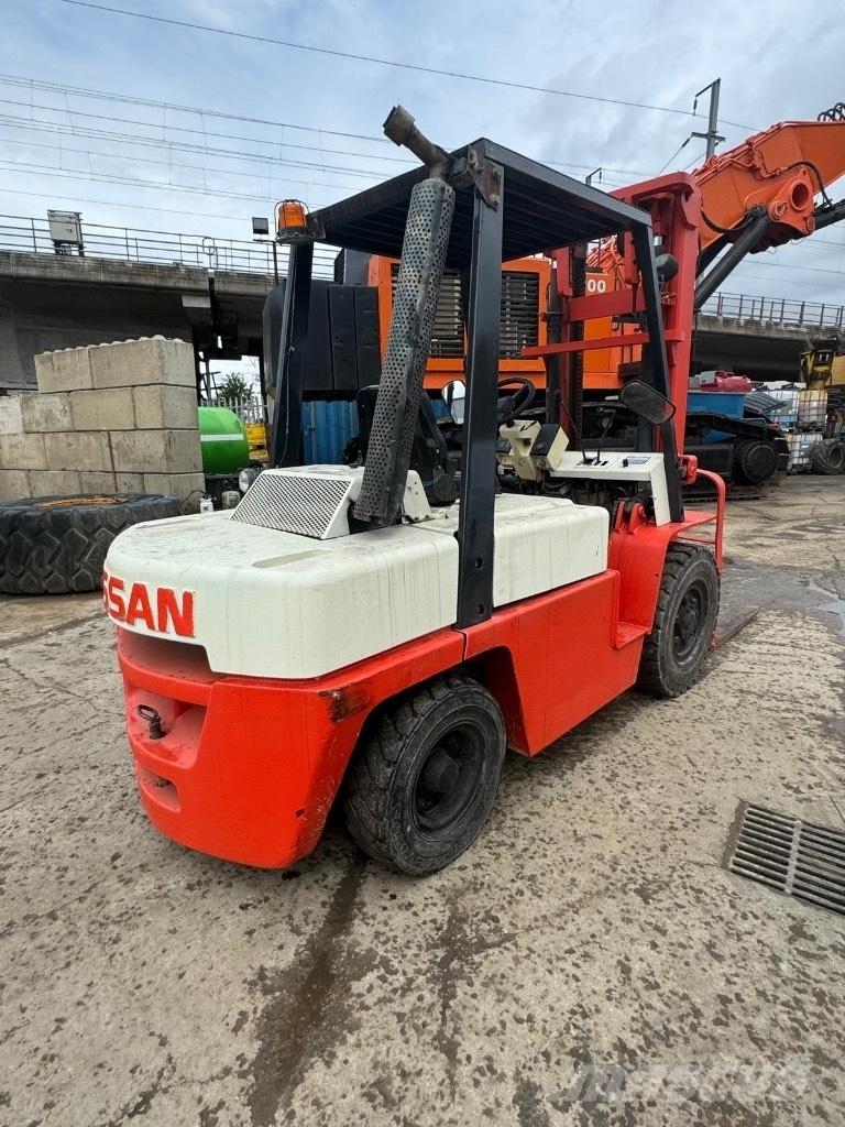 Nissan WF03A35U Diiseltõstukid