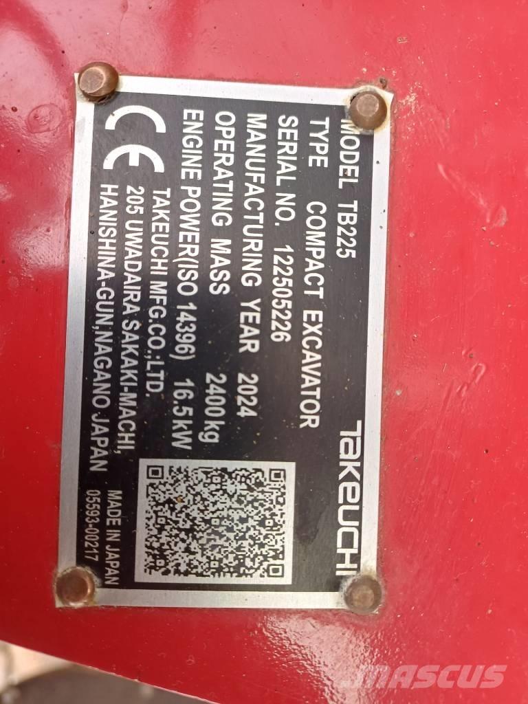 Takeuchi TB 225 Miniekskavaatorid < 7 t