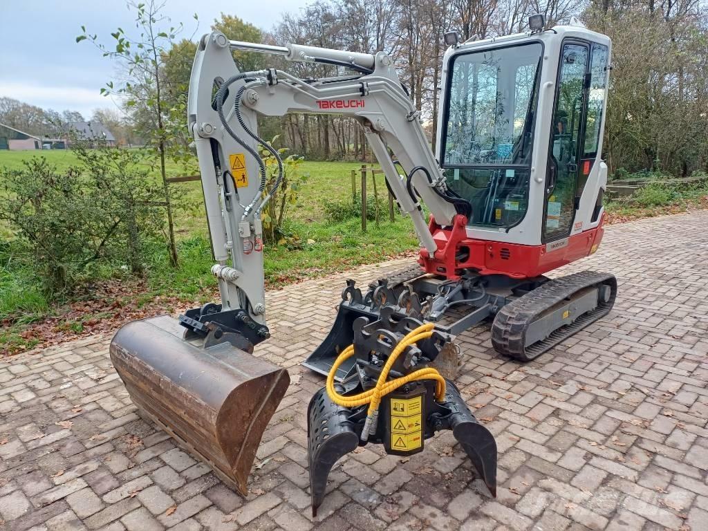Takeuchi TB 225 Miniekskavaatorid < 7 t