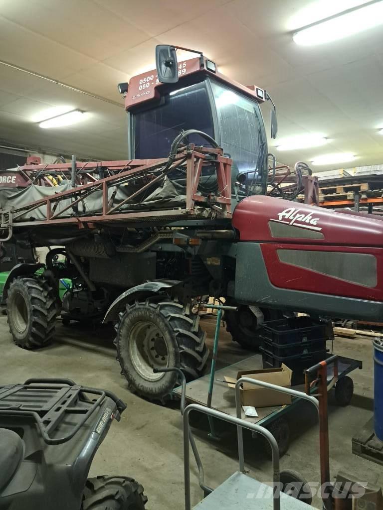 Hardi Alpha 2500 24m Iseliikuvad pritsid