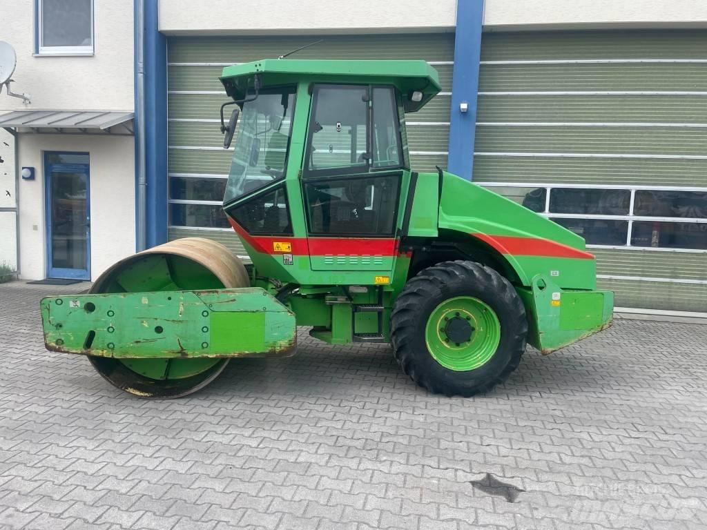Dynapac CA 152 D Ühe trumliga rullid