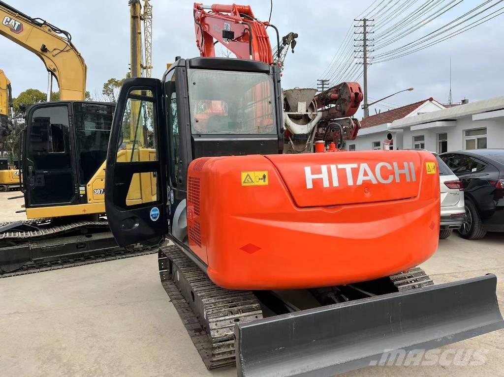 Hitachi ZX 70 Väikeekskavaatorid 7t-12t