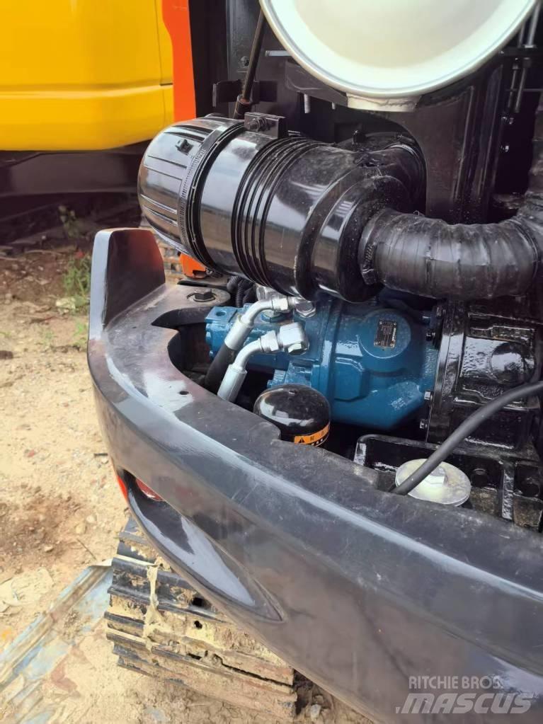 Doosan DX 60 Roomikekskavaatorid