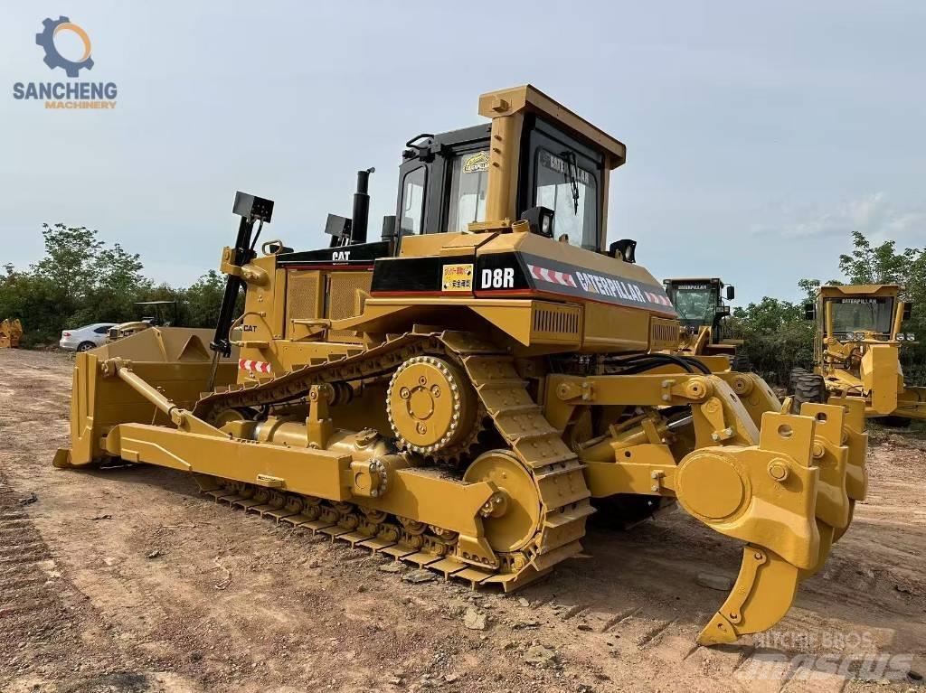 CAT D8R Buldooserid