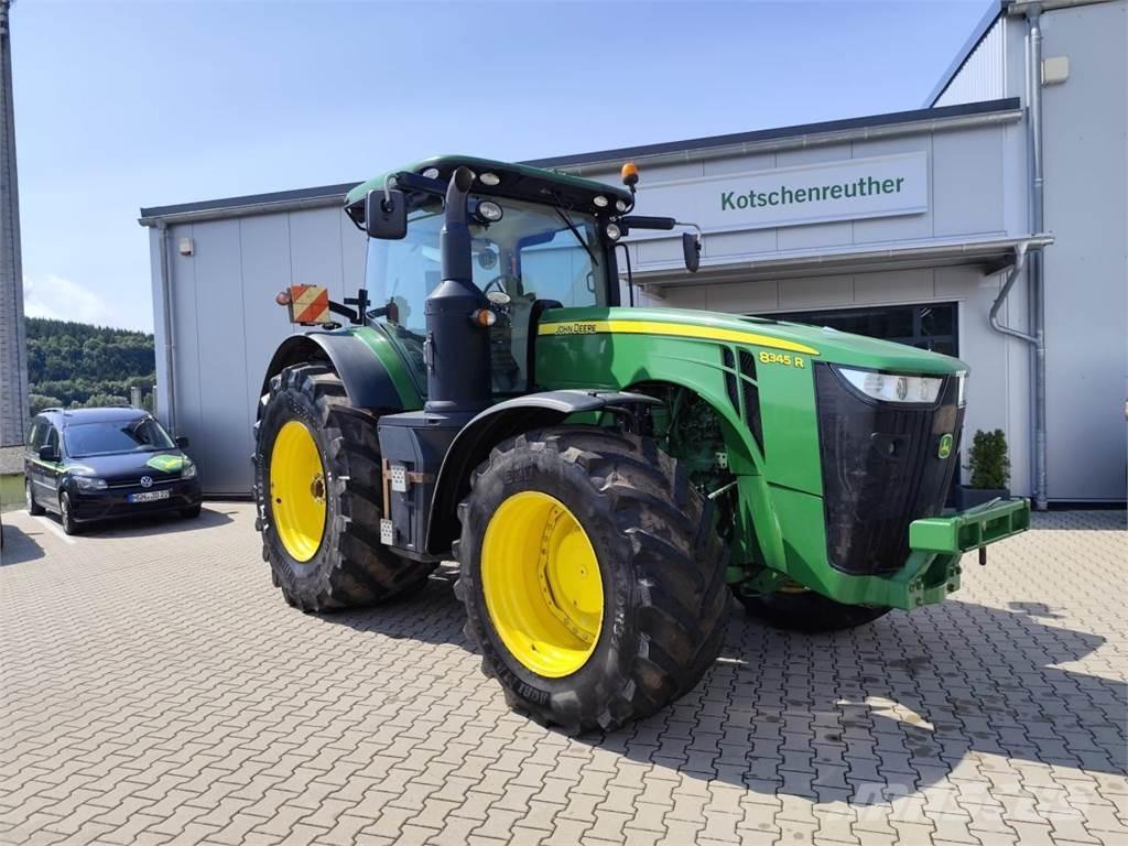 John Deere 8345R Traktorid