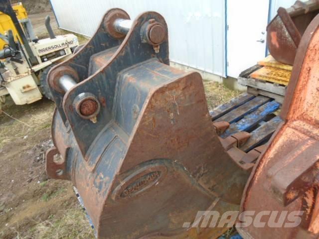 Komatsu PC 200 LC-8 Roomikekskavaatorid