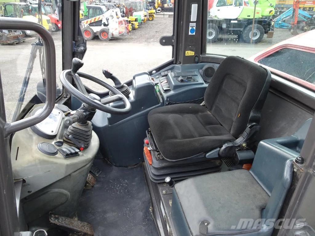 Mecalac AS700 Rataslaadurid