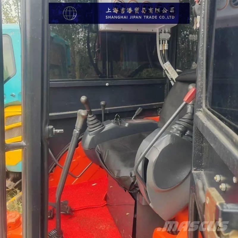 Kubota U 20-3 Roomikekskavaatorid